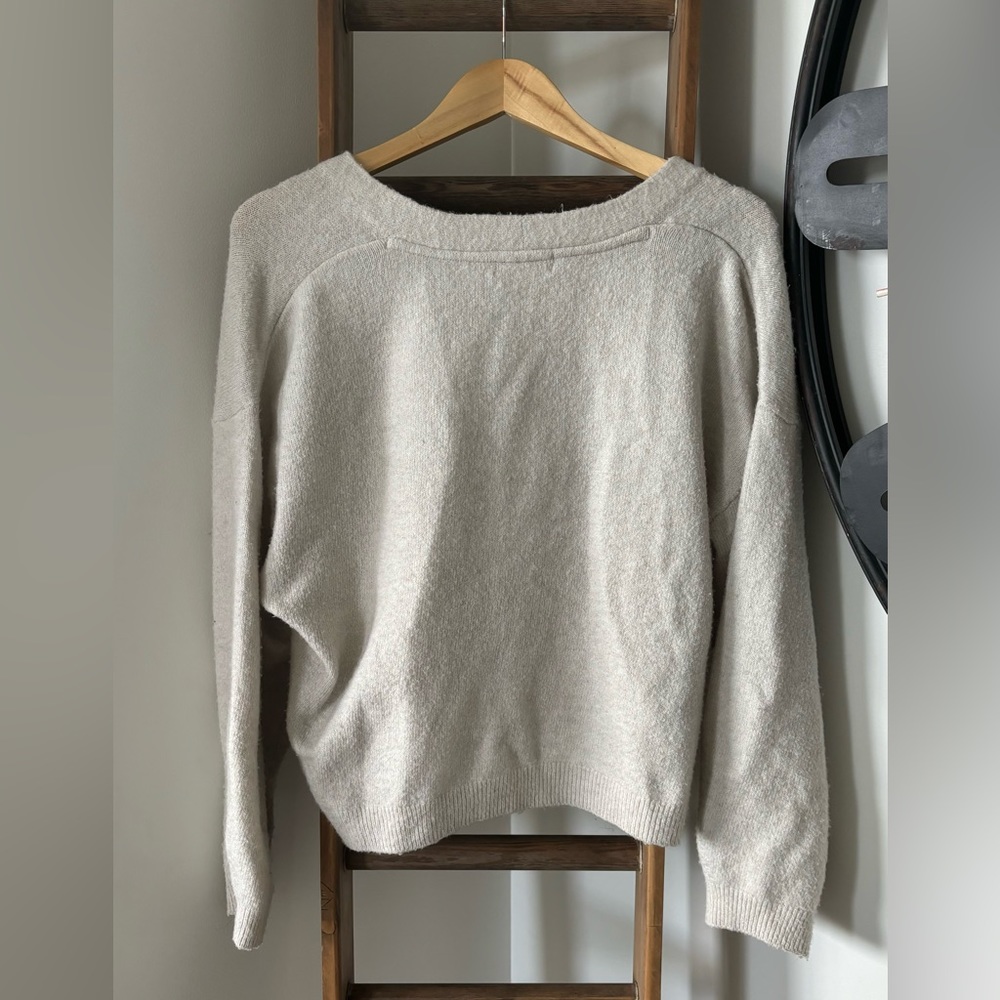 H&M Sweater - Picture 2 of 2